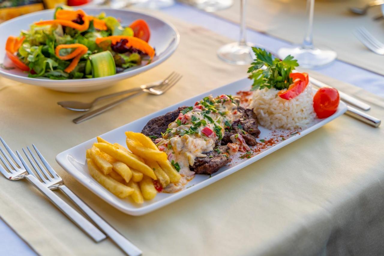 Queen Boutique Hotel Bitez Bagian luar foto