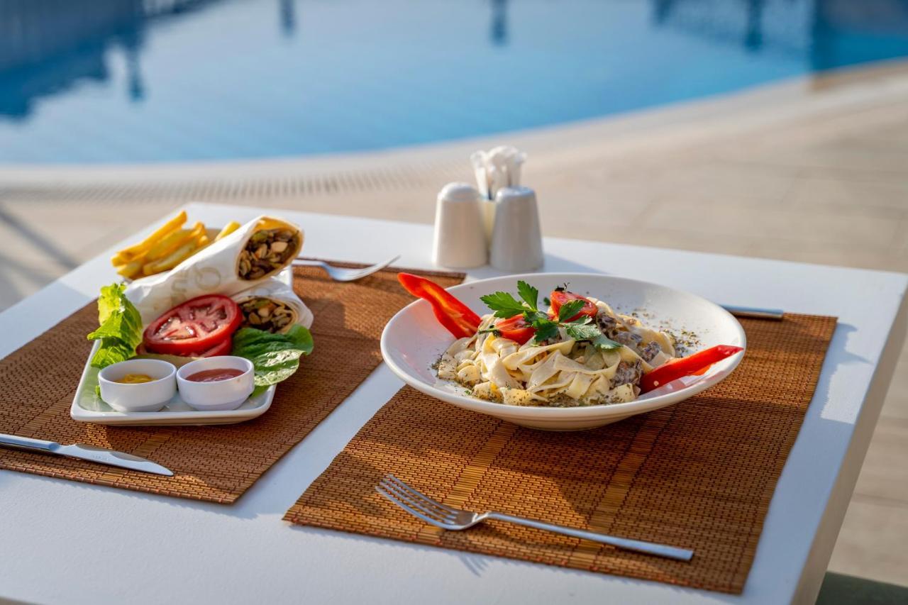 Queen Boutique Hotel Bitez Bagian luar foto
